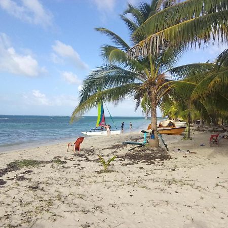 Готель Lulu Beach Кукурудзяний острів Екстер'єр фото